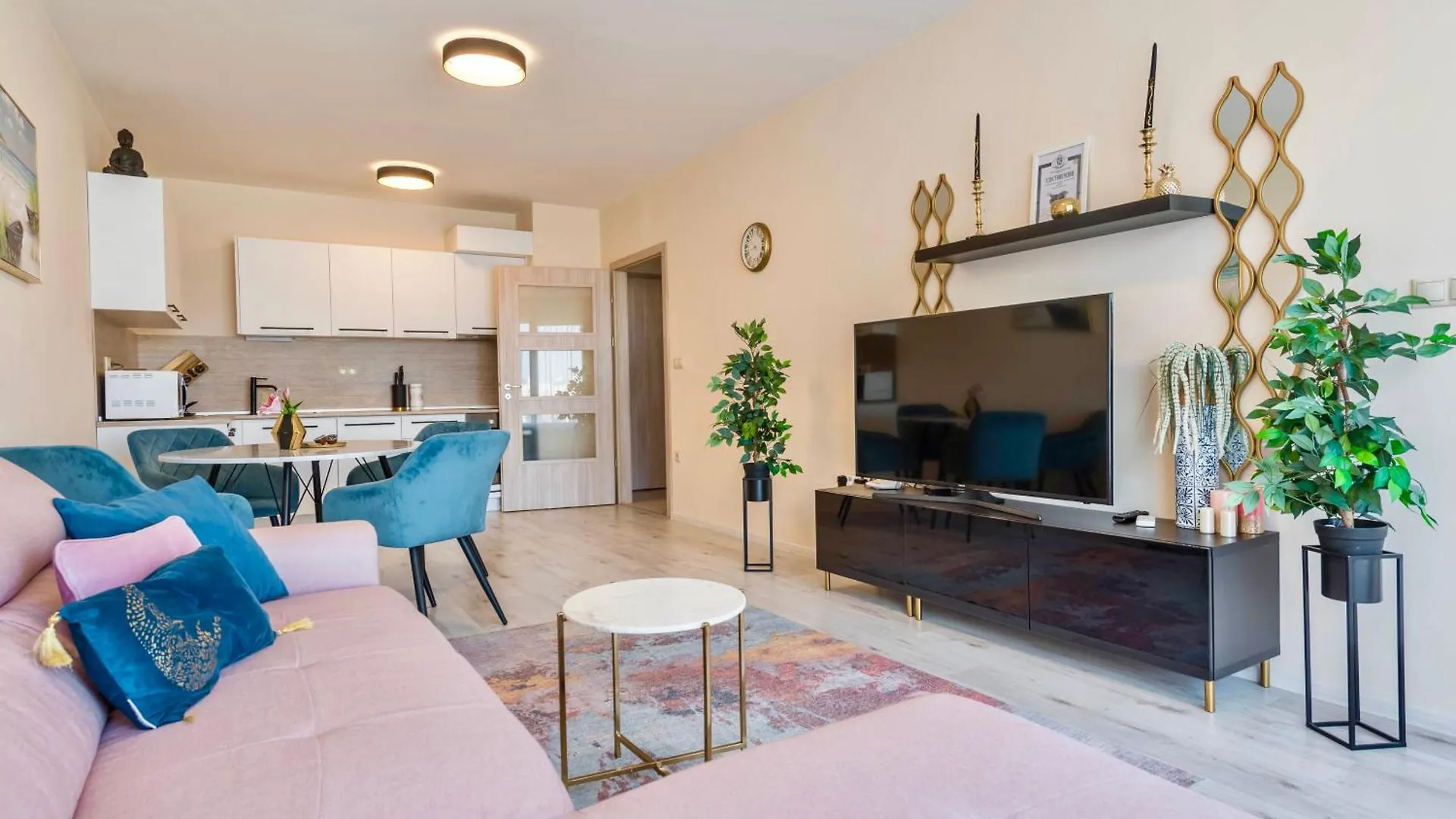 Blue Lagoon Seafront Apartments Varna